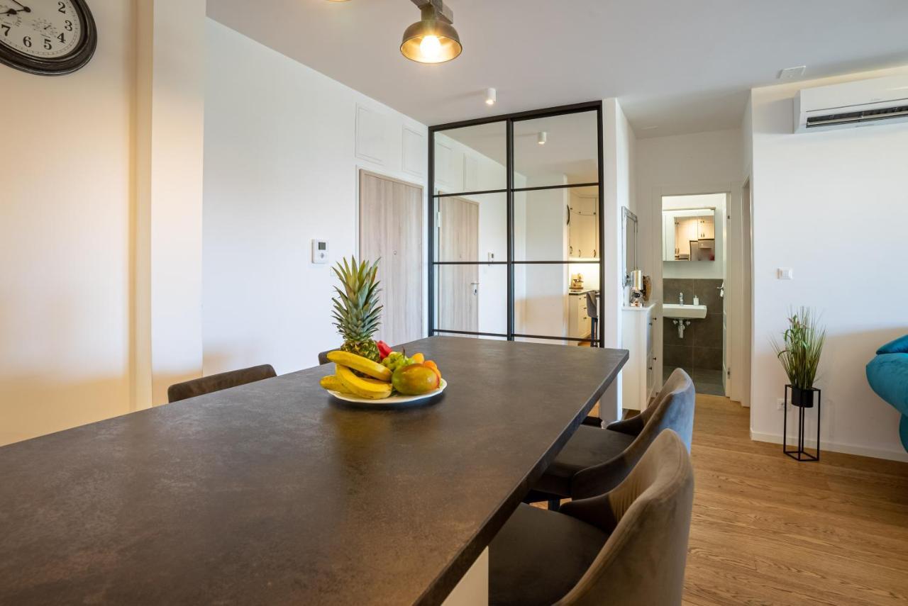 Morska Vila 6 Luxury Apartment Znjan 斯普利特 外观 照片
